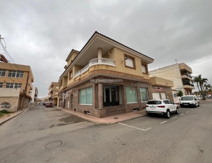 Commercial - Resale - Alcázares, Los -
                Alcázares, Los