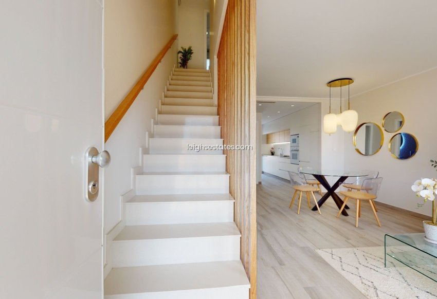 Neue Gebäude - Stadthaus -
Pilar de la Horadada