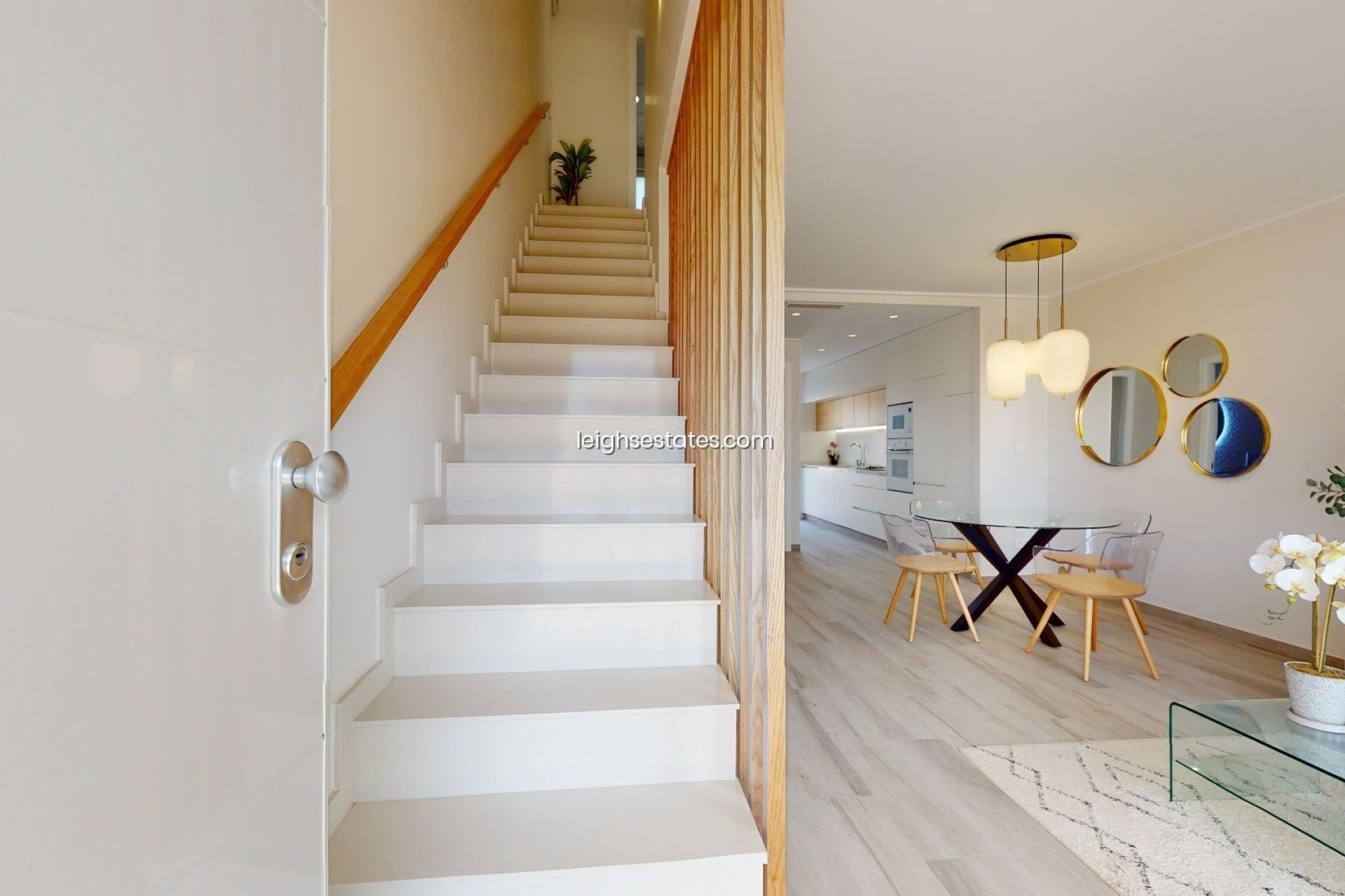 Neue Gebäude - Stadthaus -
Pilar de la Horadada