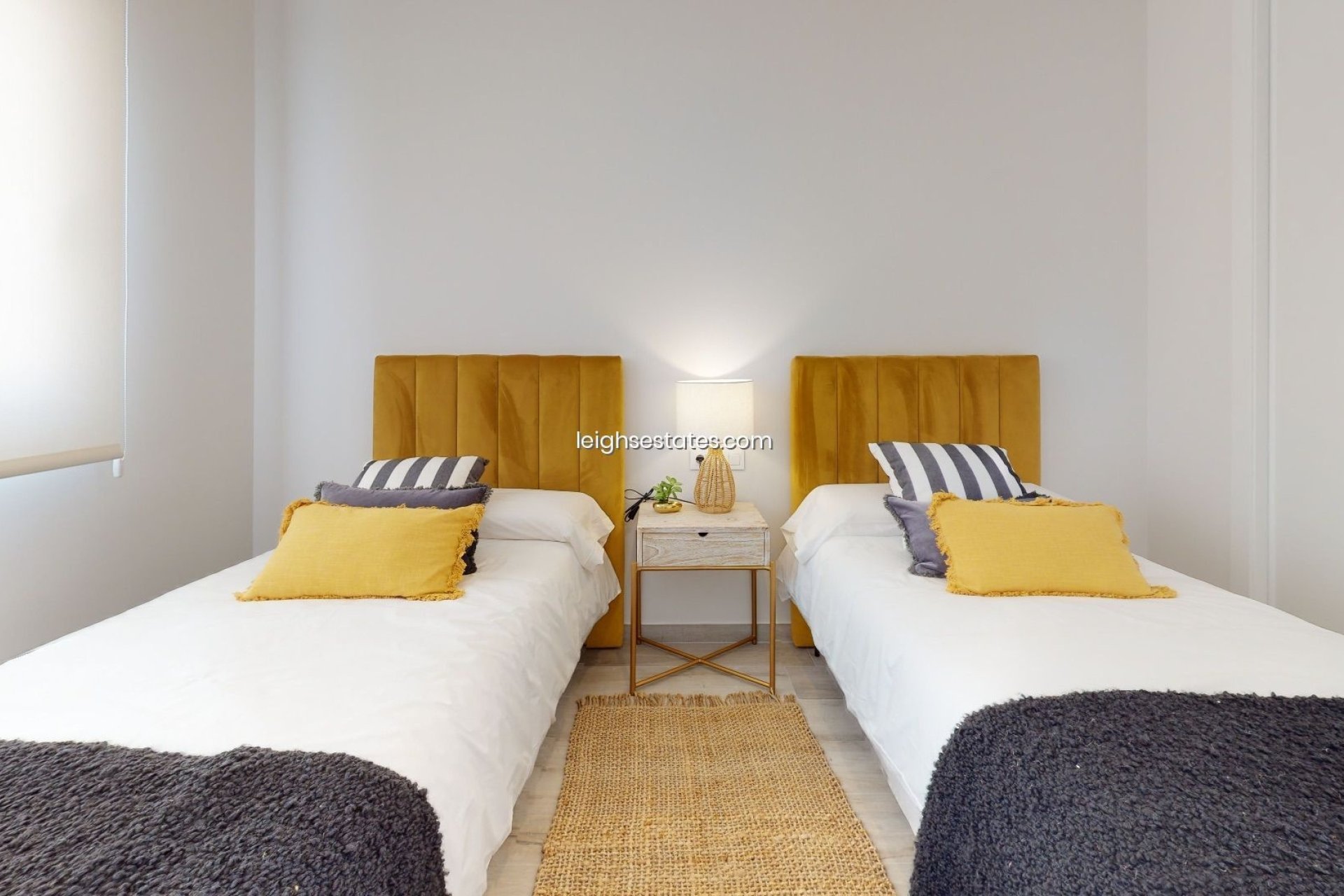 Neue Gebäude - Stadthaus -
Pilar de la Horadada