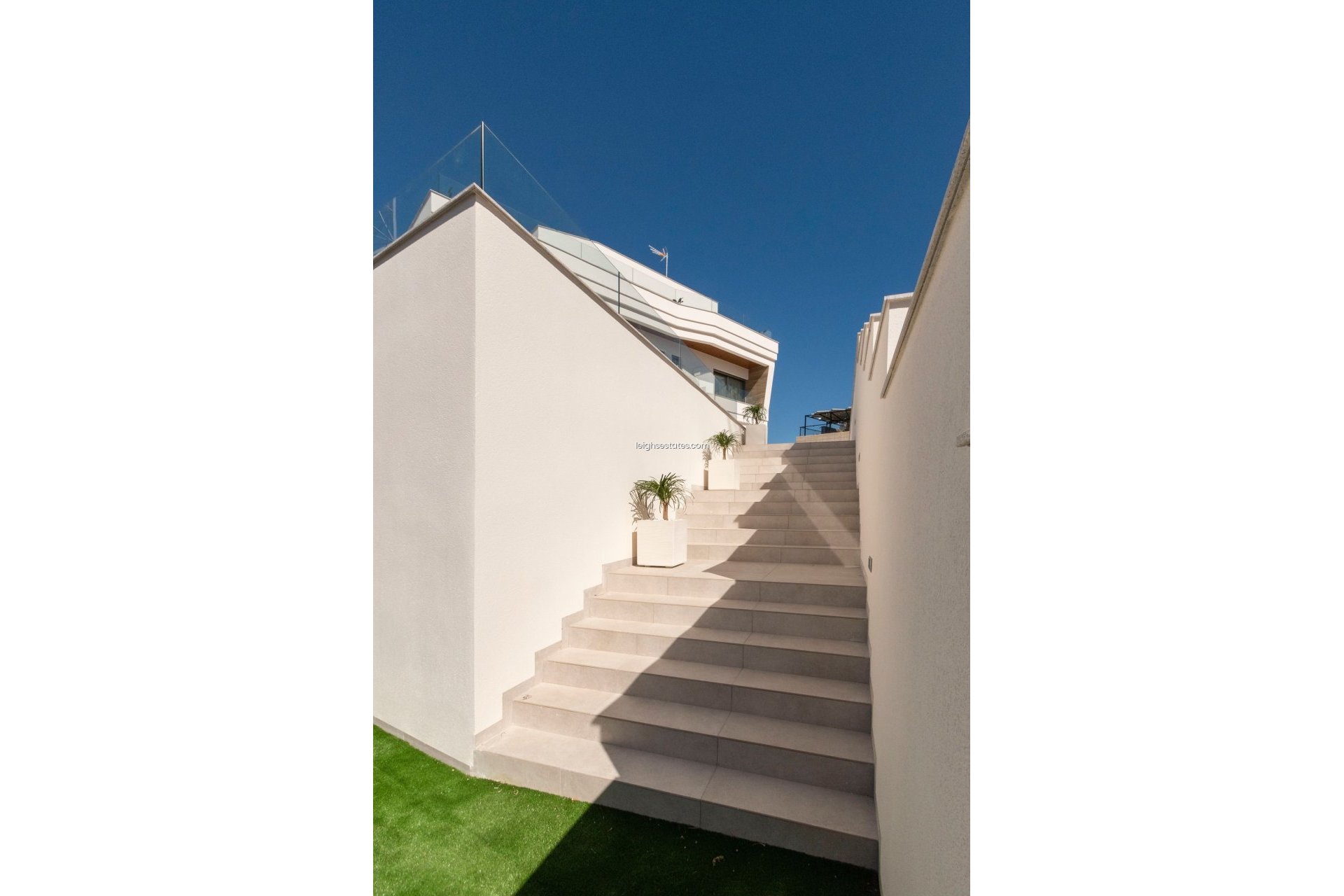 Neue Gebäude - Villa -
Dehesa de Campoamor