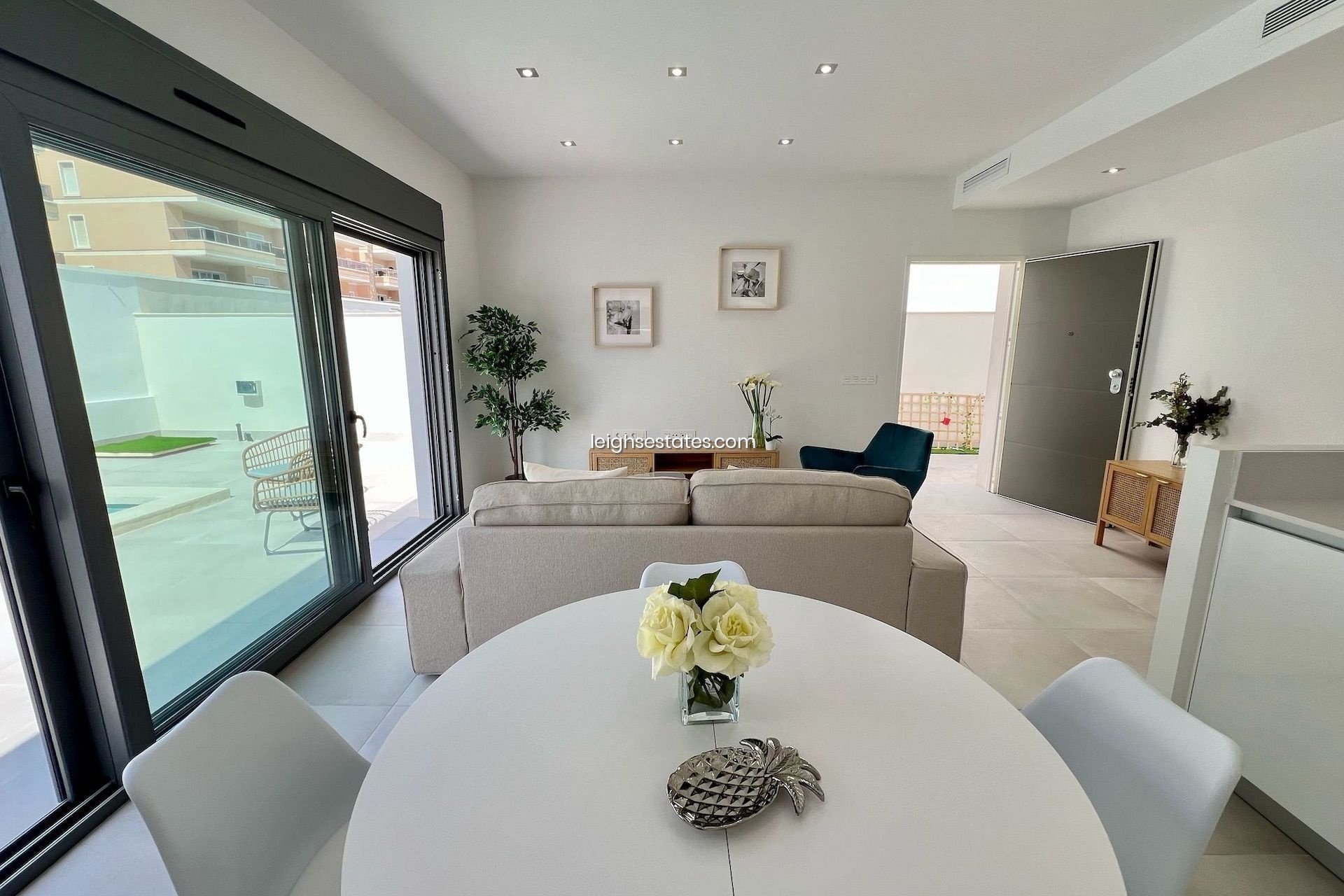 New Build - Villa -
Villamartin