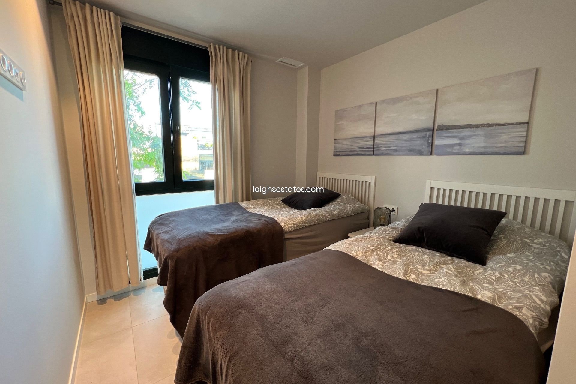 Resale - Apartment / flat -
Mil Palmeras