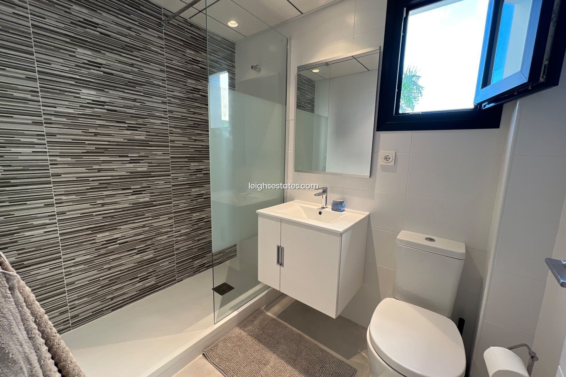 Resale - Apartment / flat -
Mil Palmeras