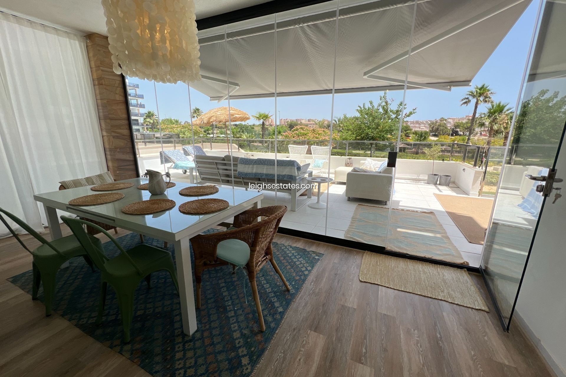 Resale - Apartment / flat -
Mil Palmeras