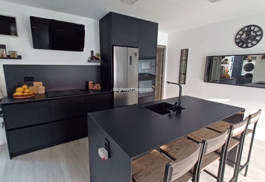 Resale - Apartment / flat -
Torre de la Horadada