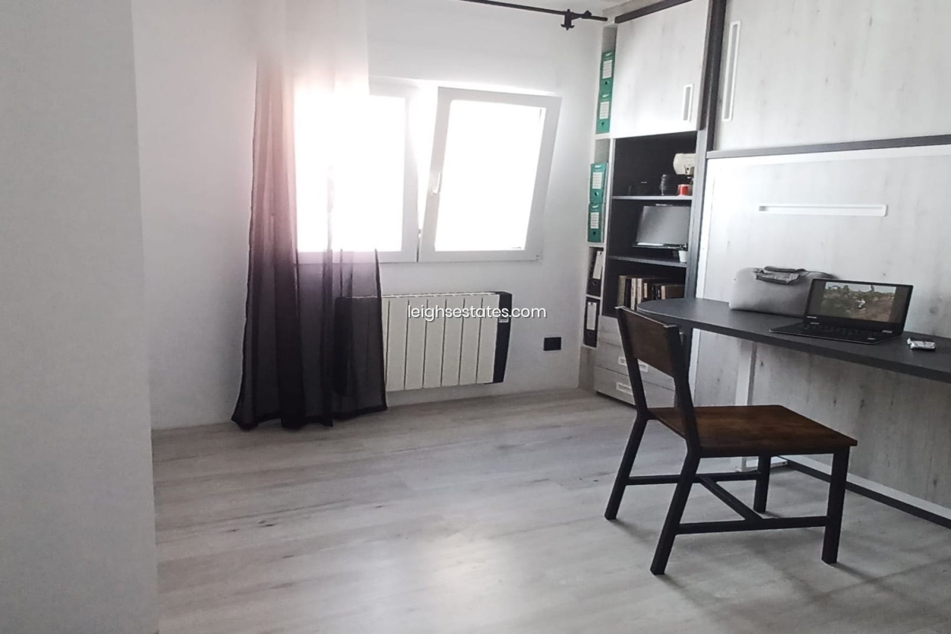 Resale - Apartment / flat -
Torre de la Horadada