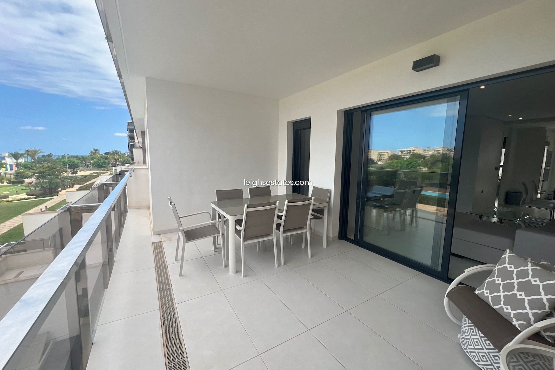 Resale - Apartment  -
Mil Palmeras