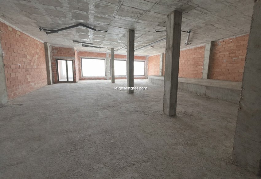 Resale - Commercial -
San Javier