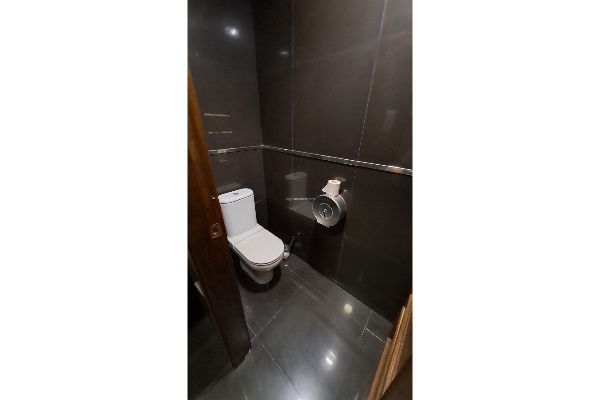 Resale - Commercial -
San Miguel de Salinas