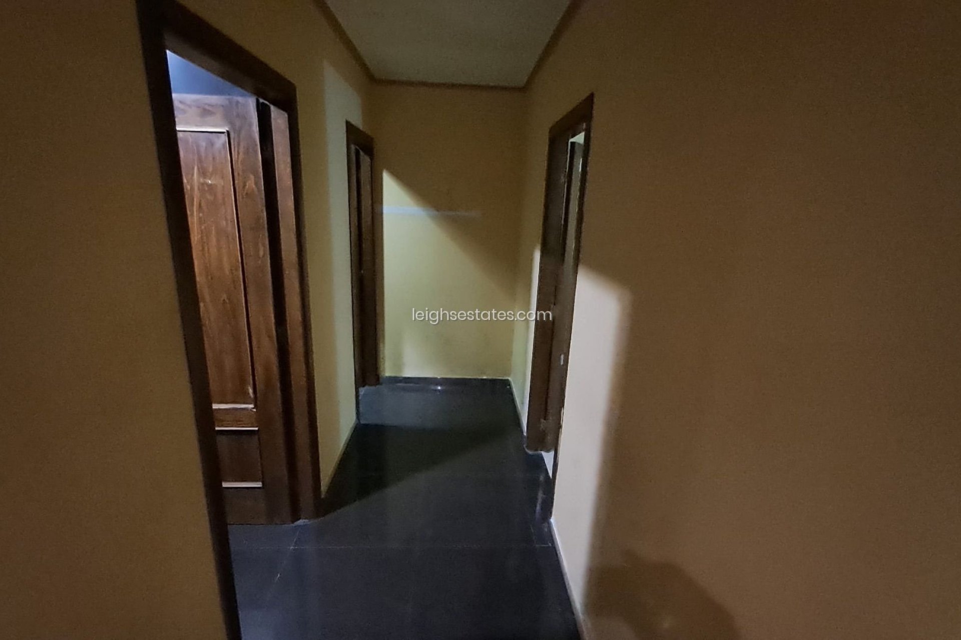 Resale - Commercial -
San Miguel de Salinas