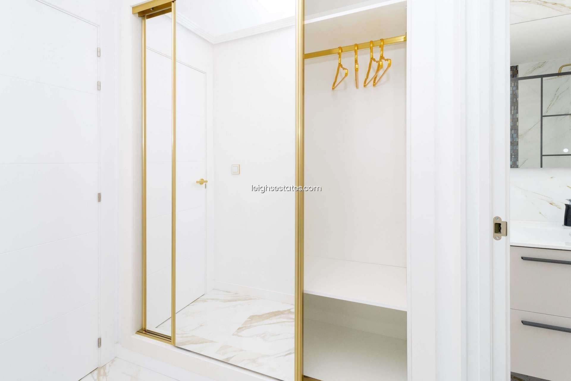 Resale - Villa -
Orihuela Costa - Lomas de Cabo Roig