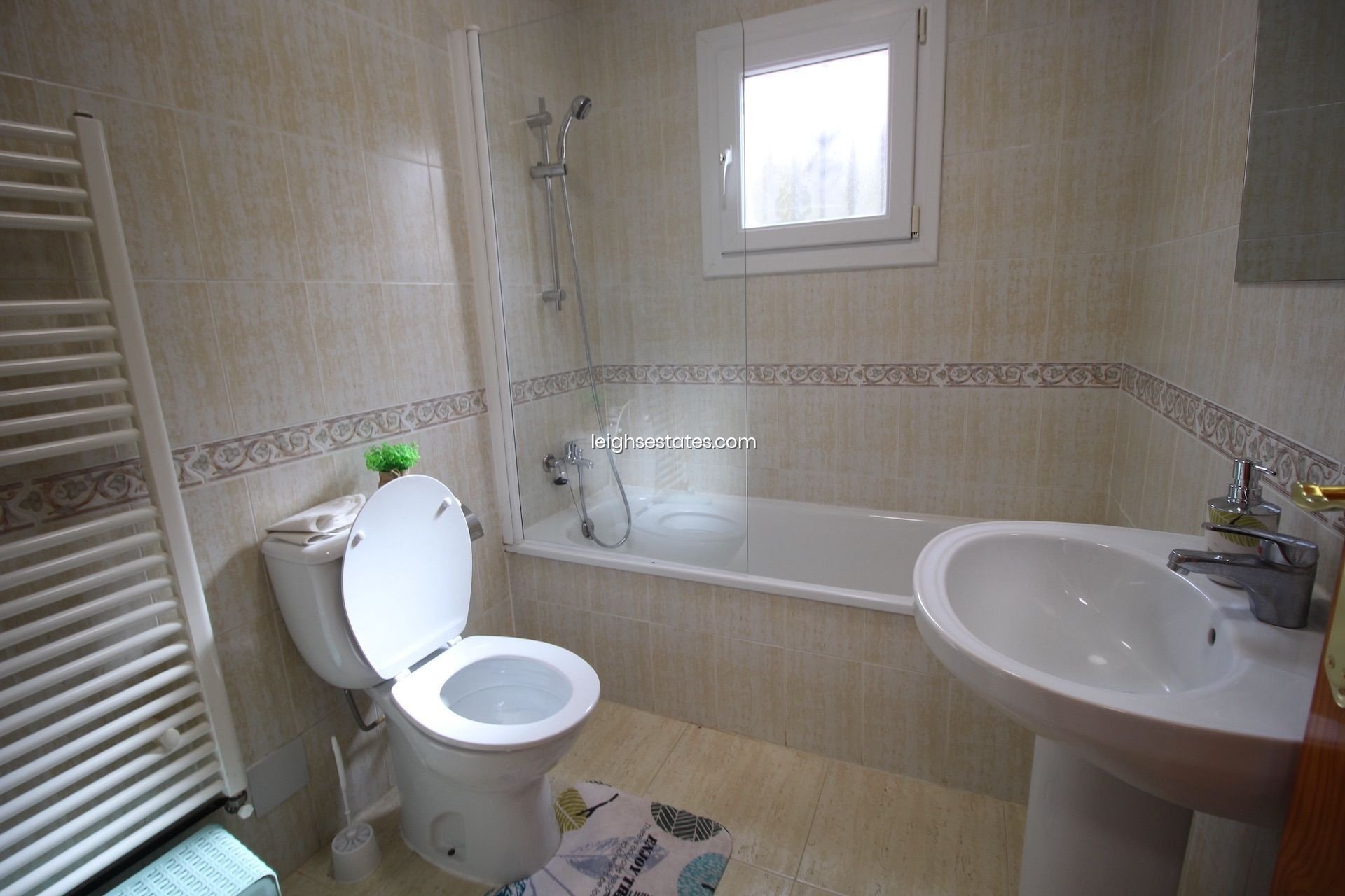 Resale - Villa -
Orihuela Costa - Los Altos