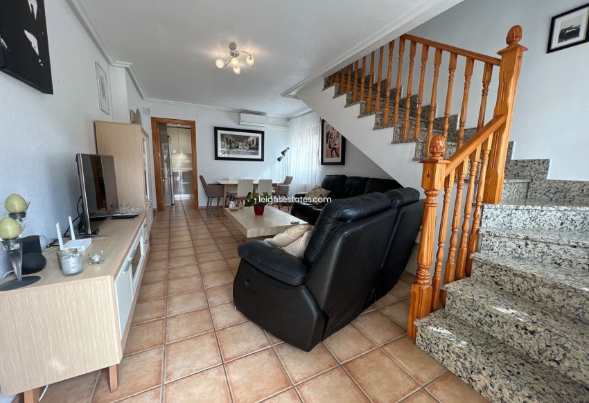 Resale - Villa -
Torre de la Horadada