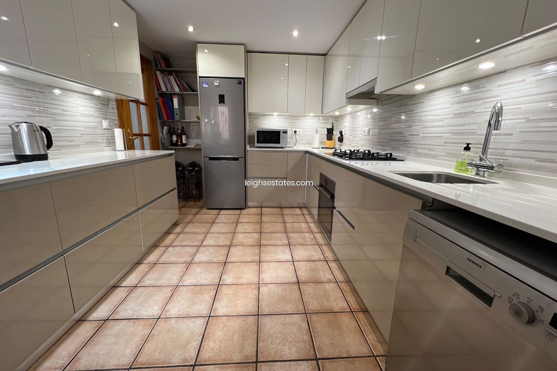 Resale - Villa -
Torre de la Horadada