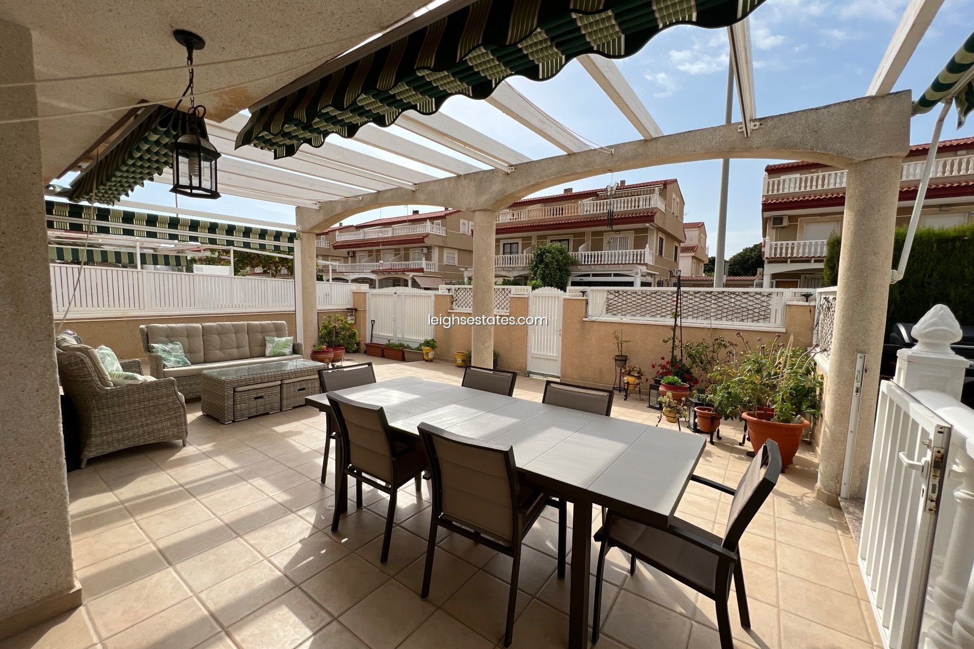 Resale - Villa -
Torre de la Horadada