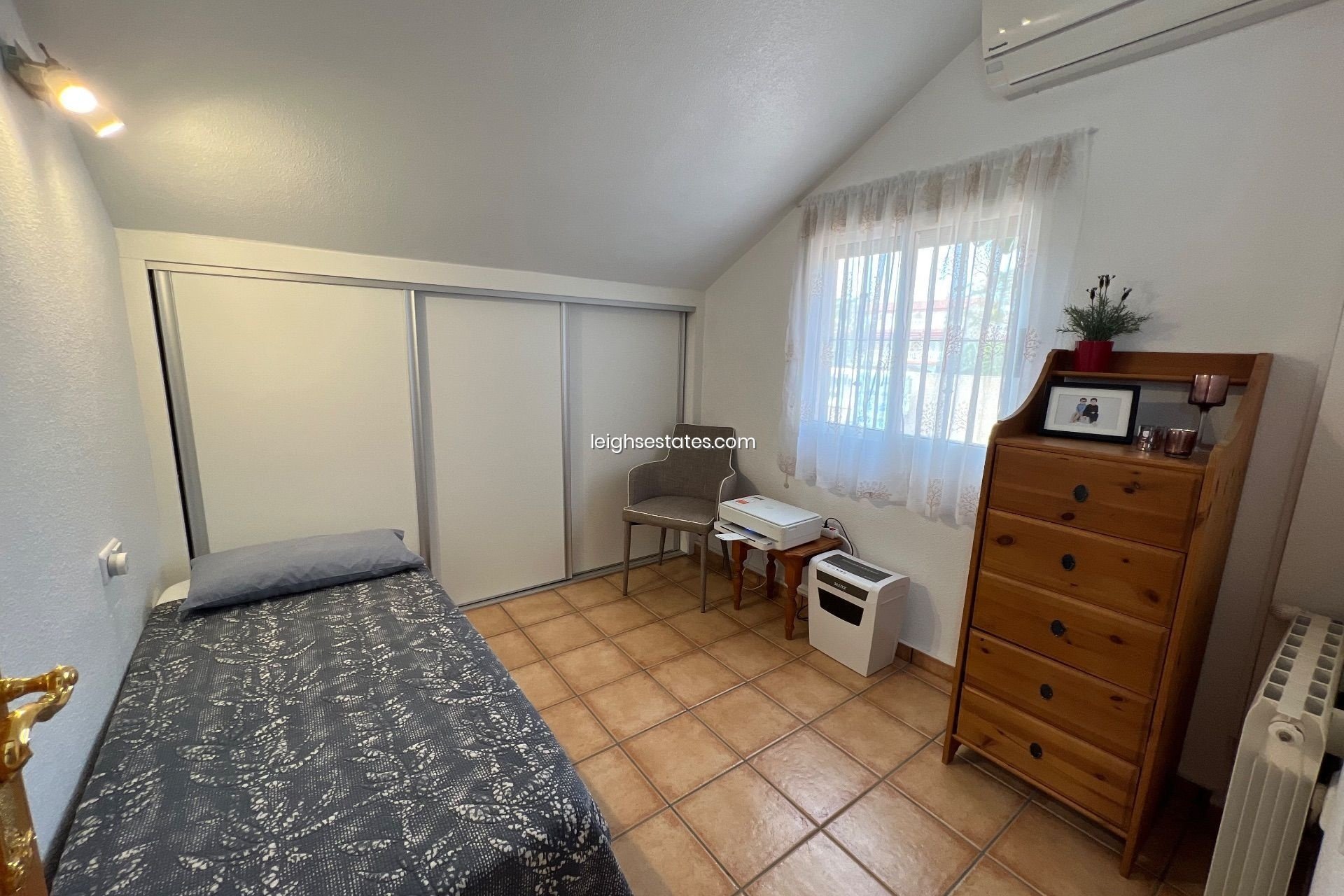 Resale - Villa -
Torre de la Horadada