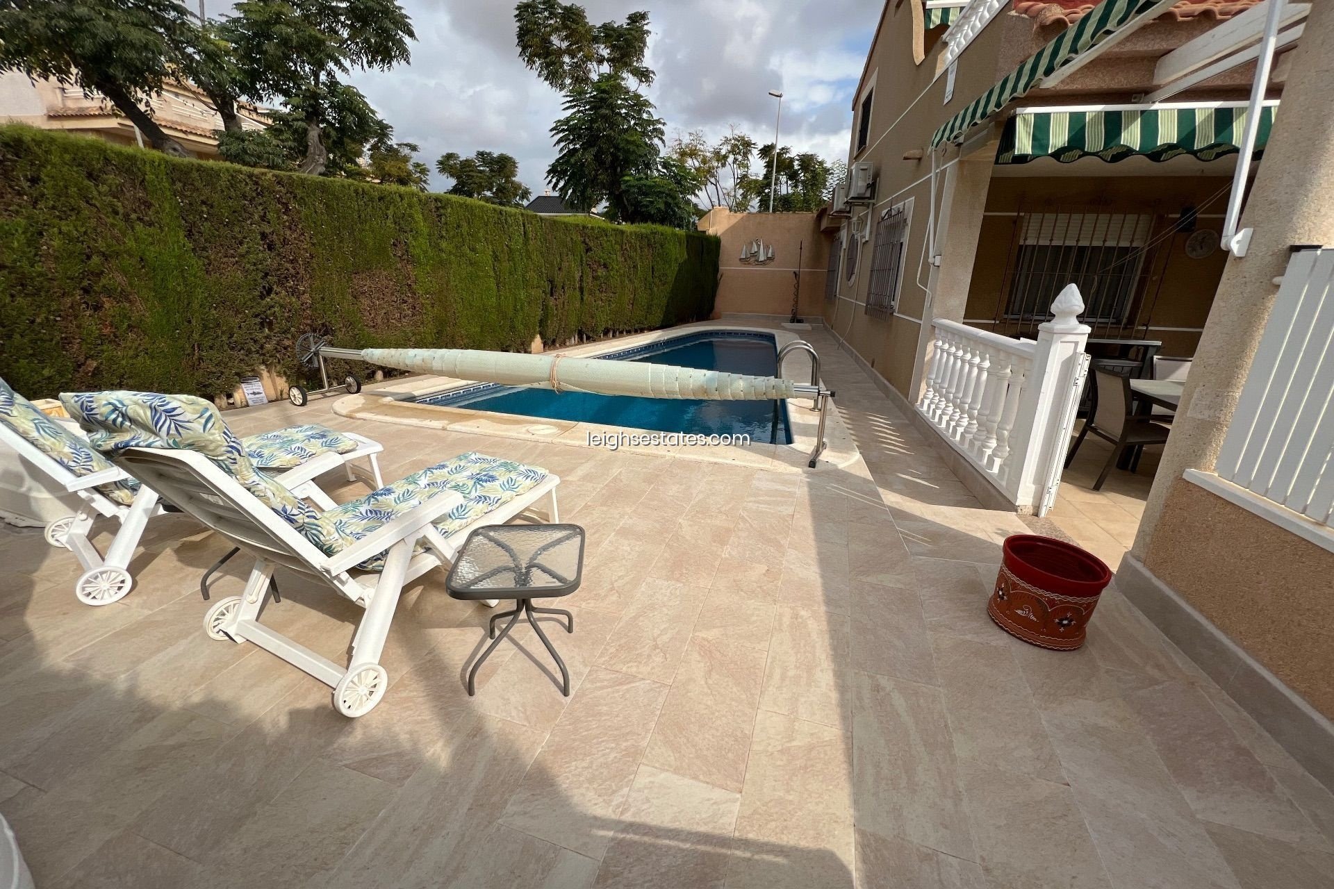 Resale - Villa -
Torre de la Horadada