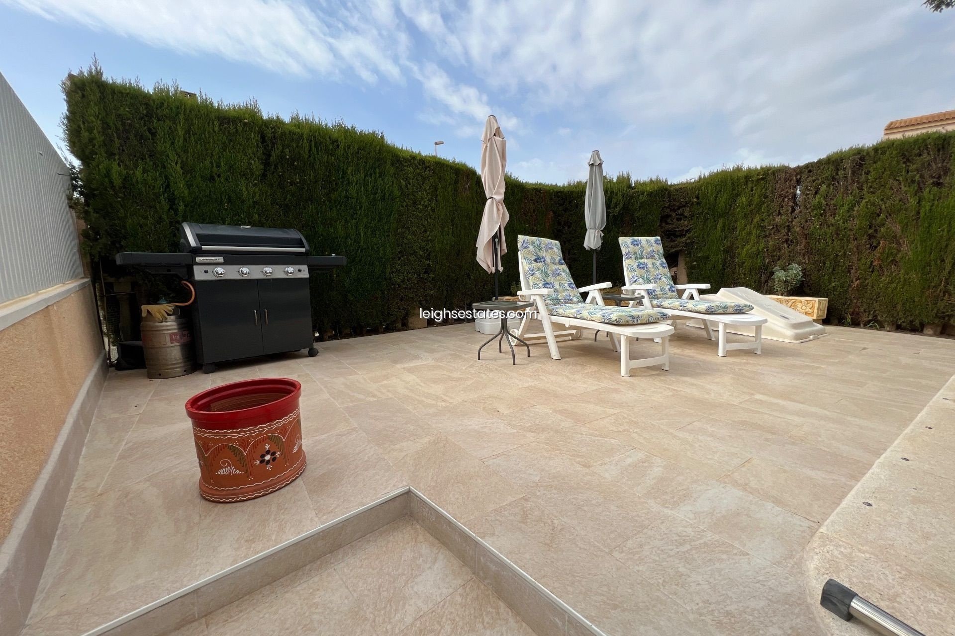 Resale - Villa -
Torre de la Horadada