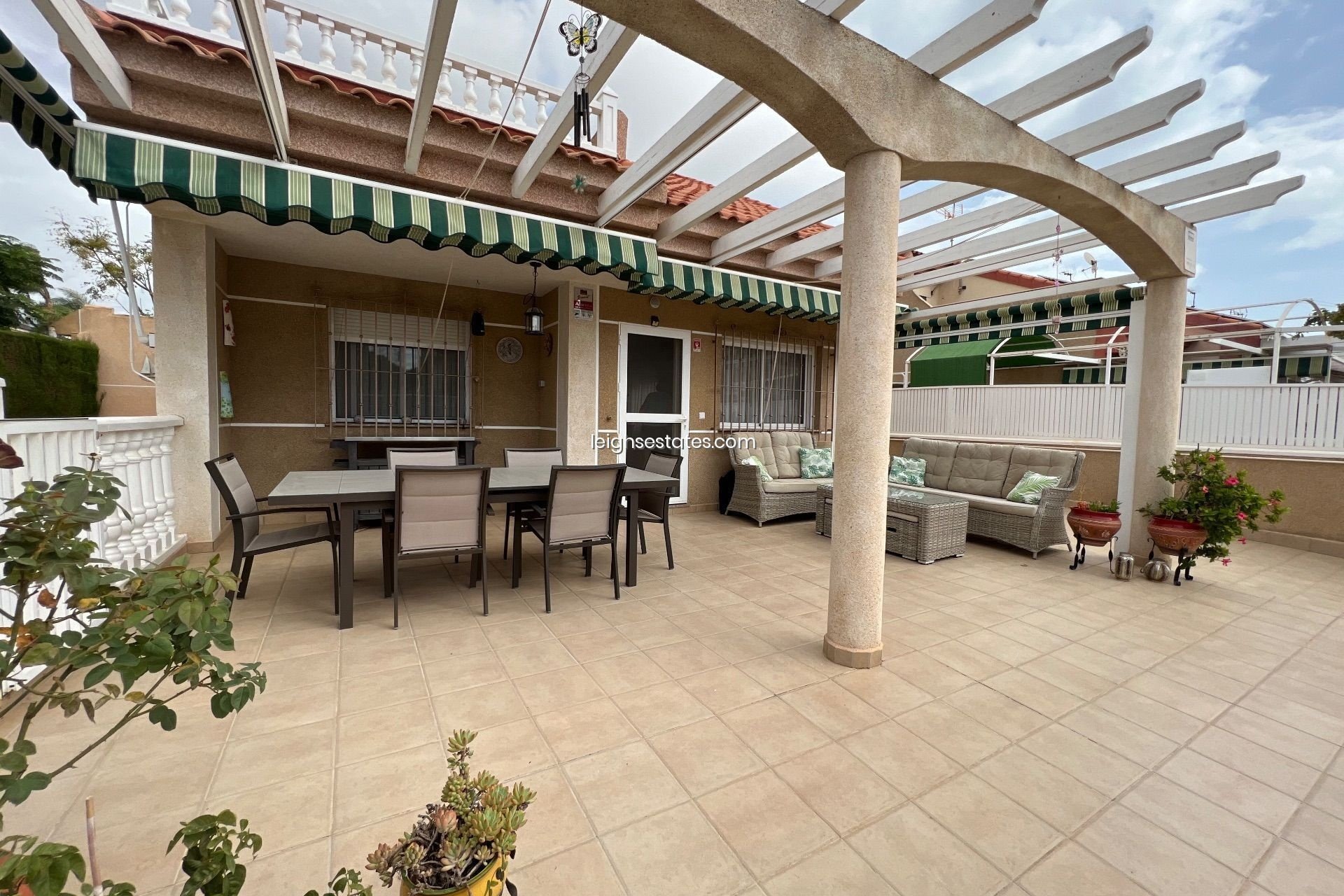 Resale - Villa -
Torre de la Horadada