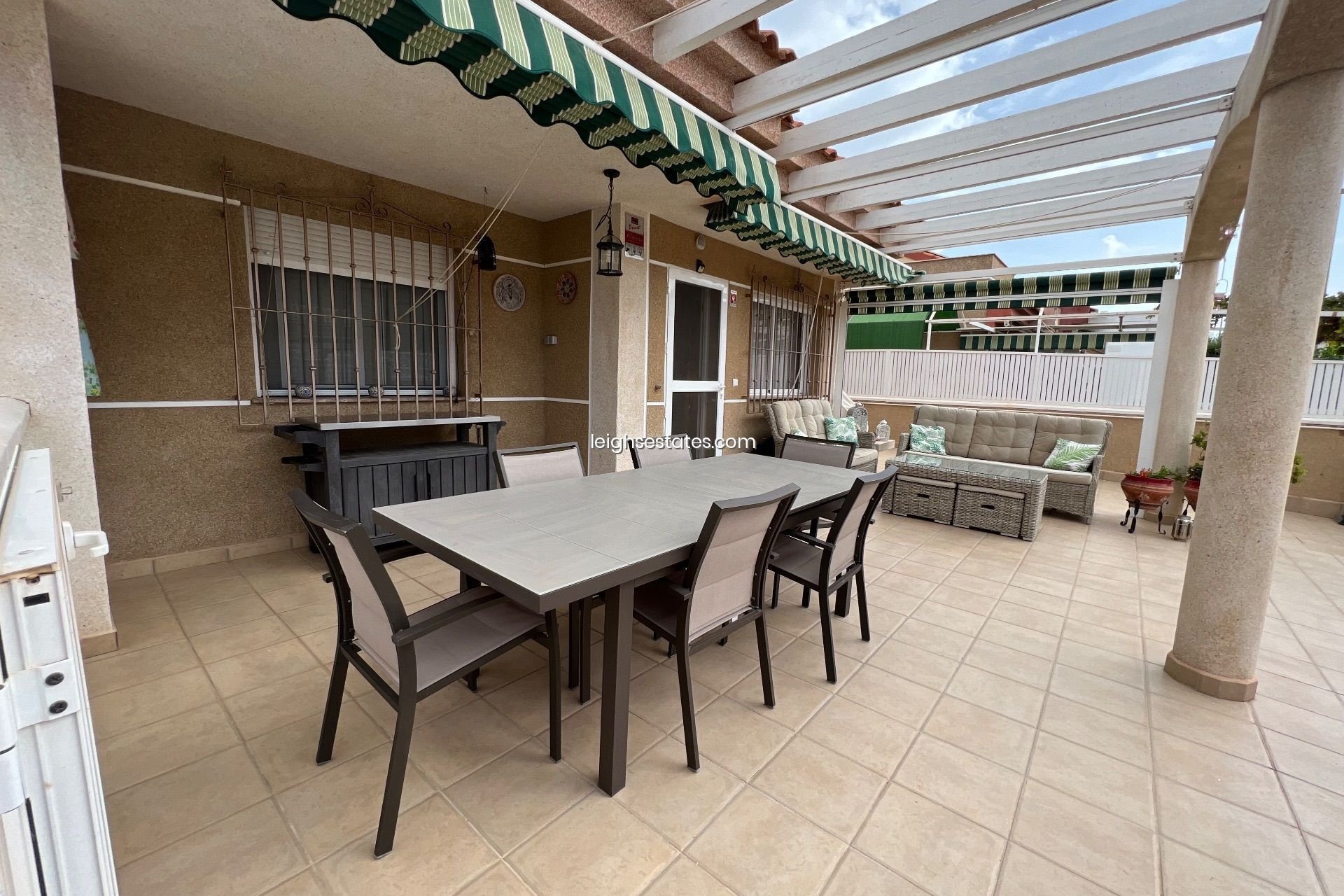 Resale - Villa -
Torre de la Horadada