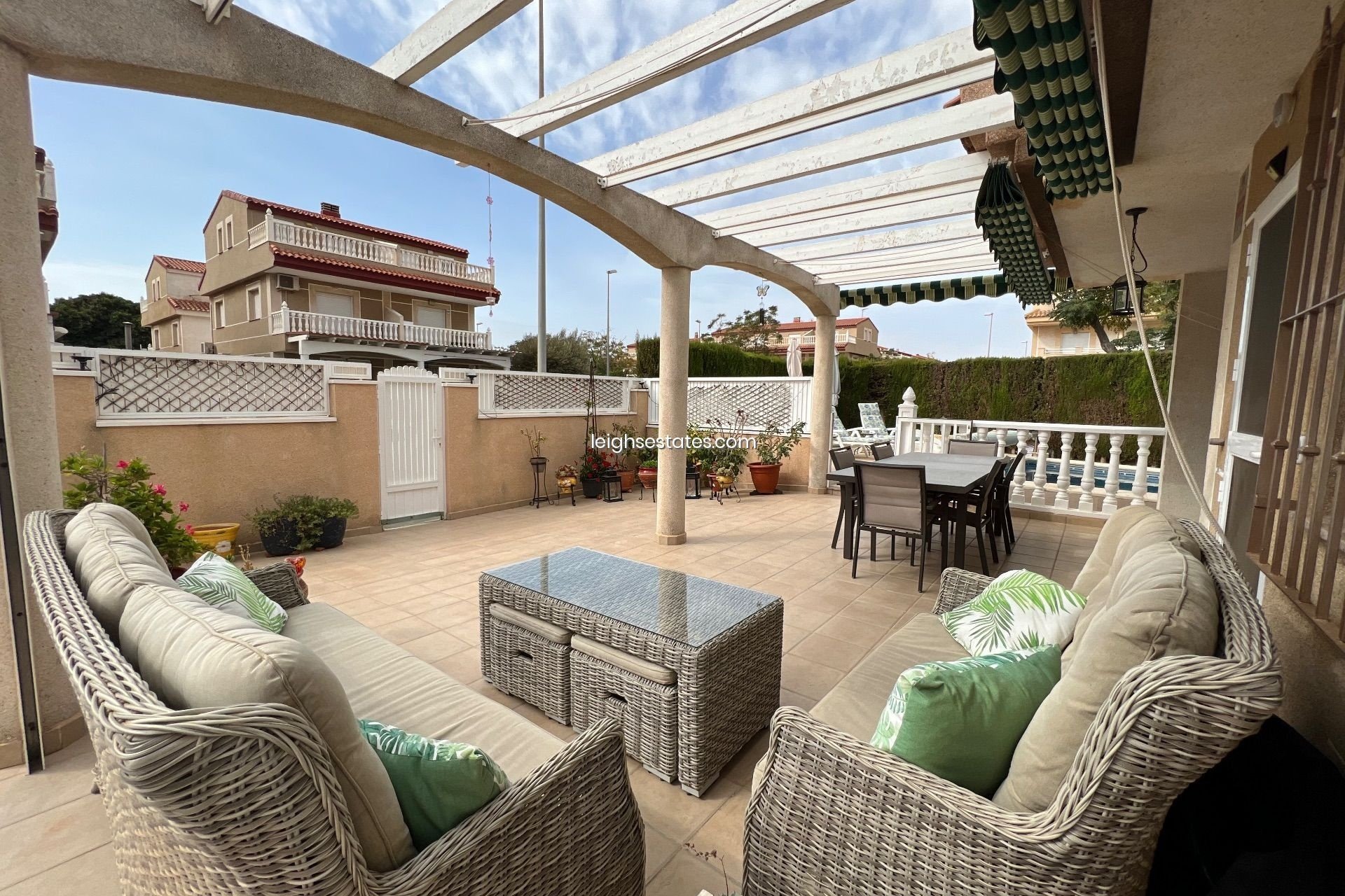 Resale - Villa -
Torre de la Horadada