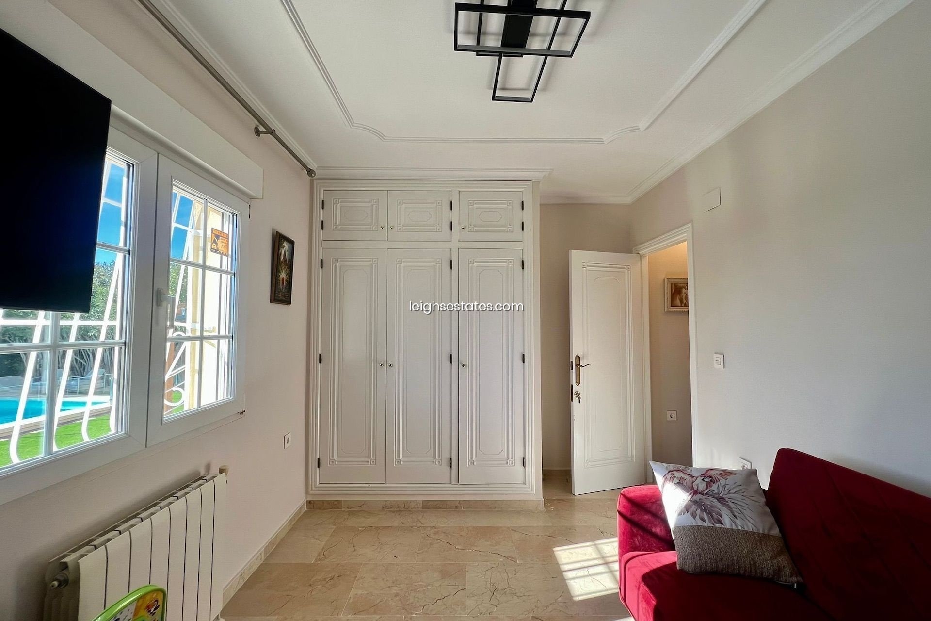 Resale - Villa -
Villamartin - Las Ramblas Golf