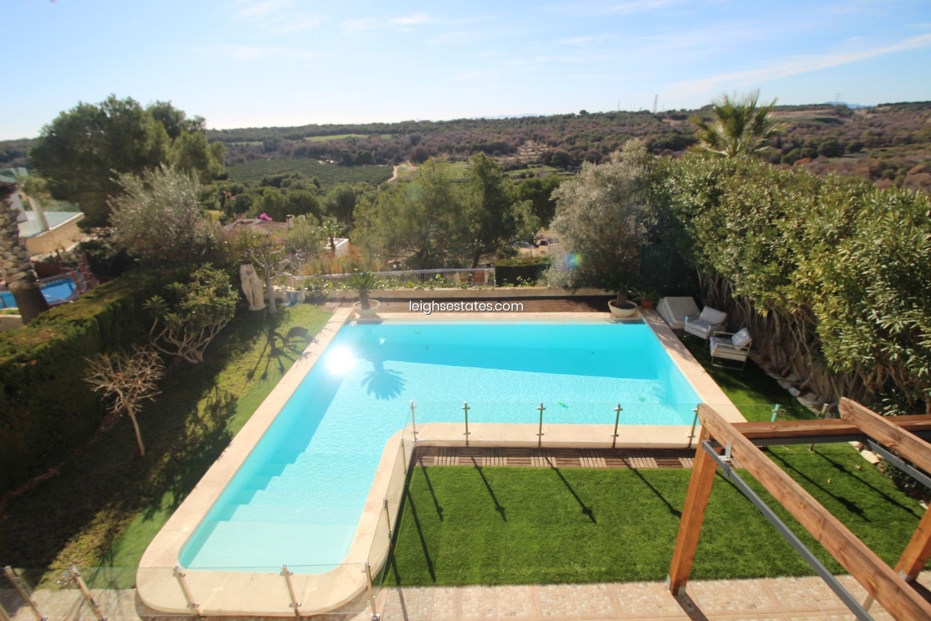 Resale - Villa -
Villamartin - Las Ramblas Golf
