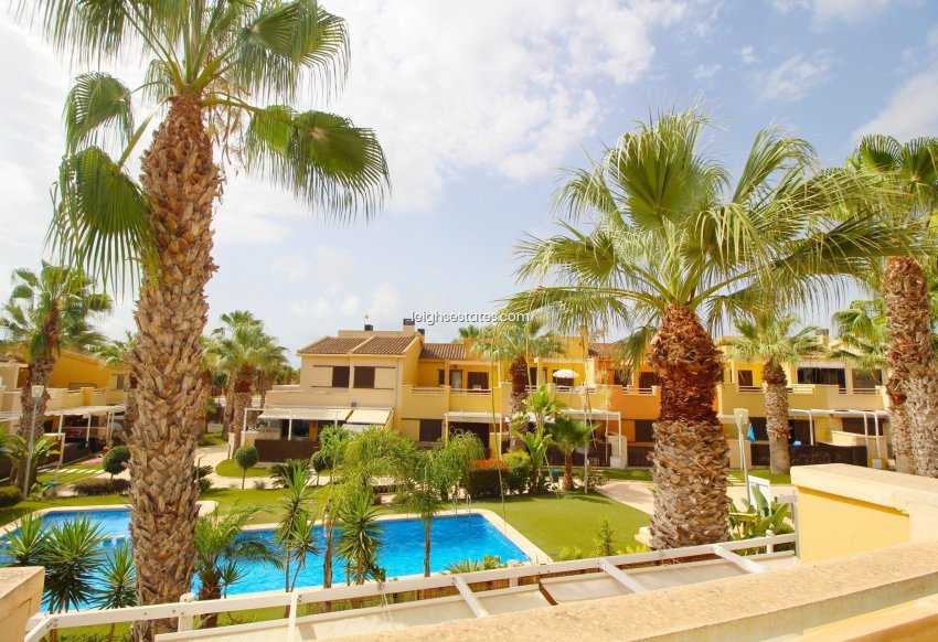 Reventa - Adosado -
Orihuela Costa - Lomas de Cabo Roig