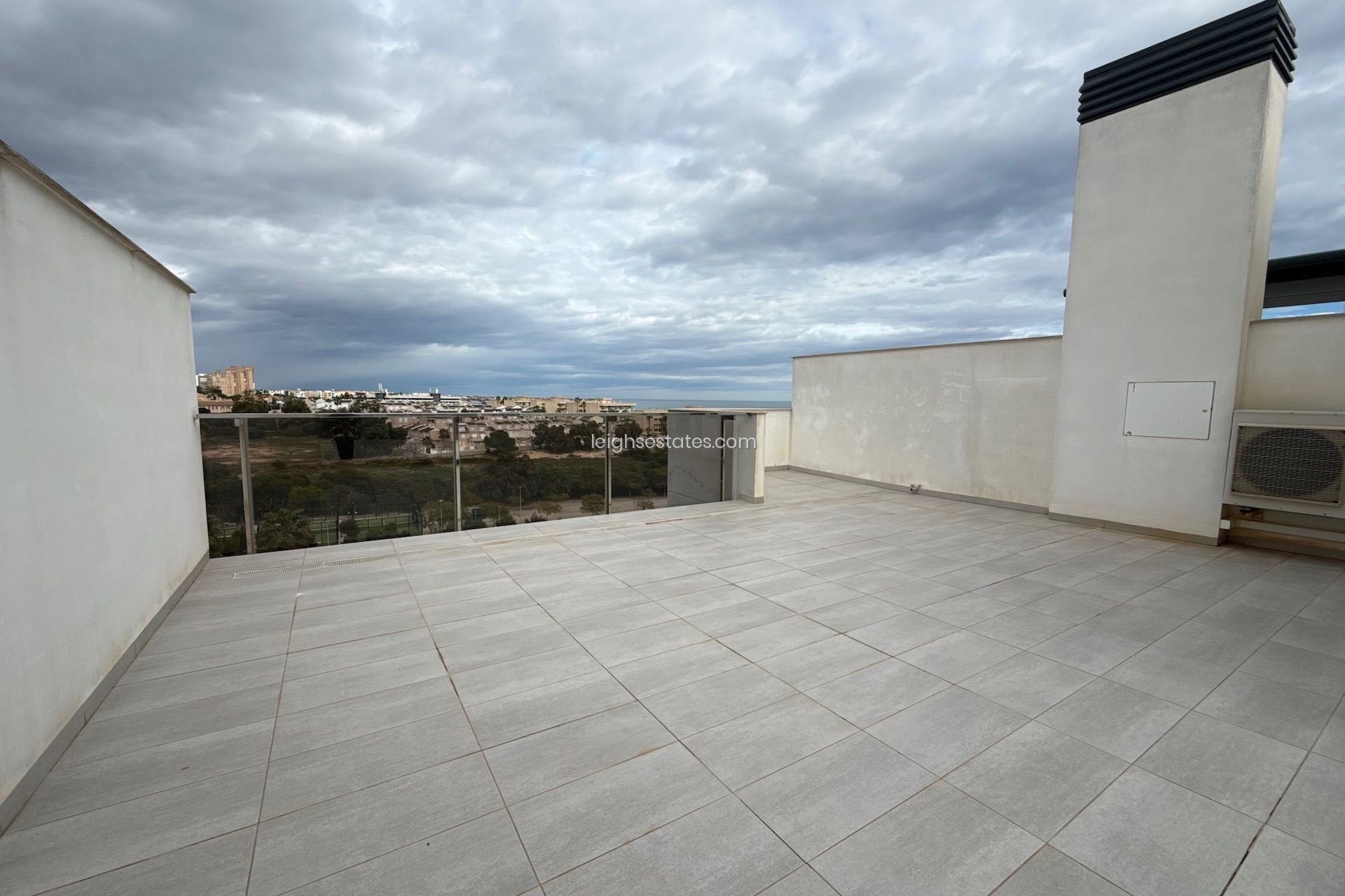 Reventa - Apartamento / piso -
Mil Palmeras