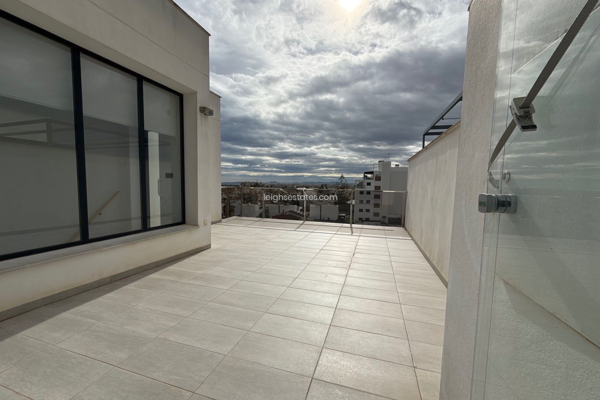 Reventa - Apartamento / piso -
Mil Palmeras