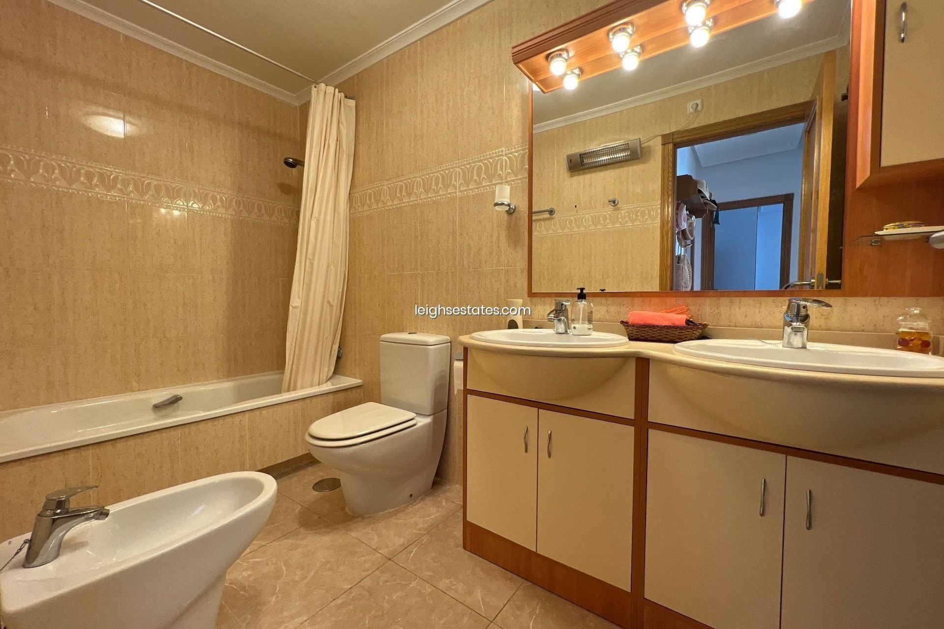 Reventa - Apartamento / piso -
Mil Palmeras