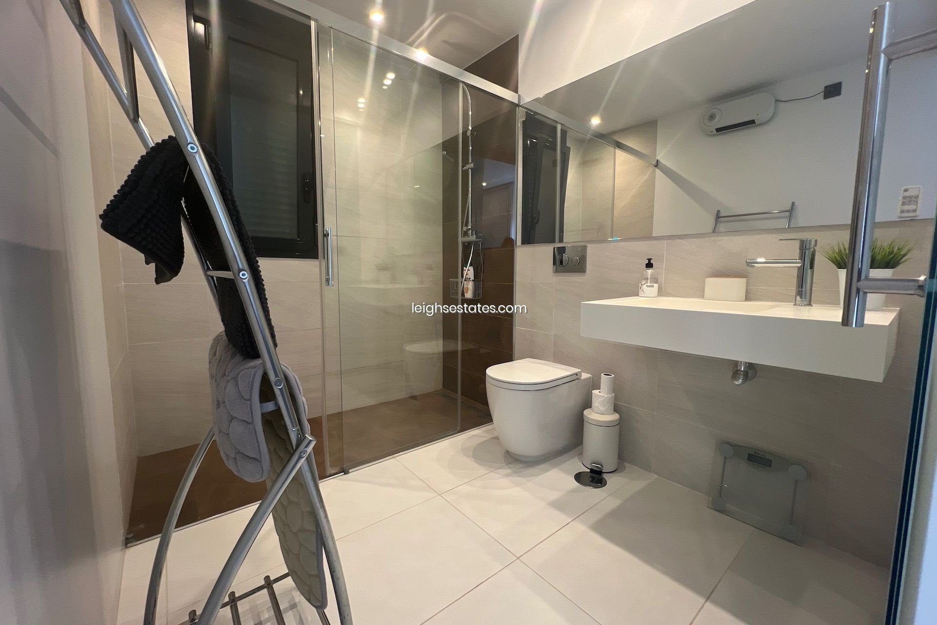 Reventa - Apartamento / piso -
Mil Palmeras