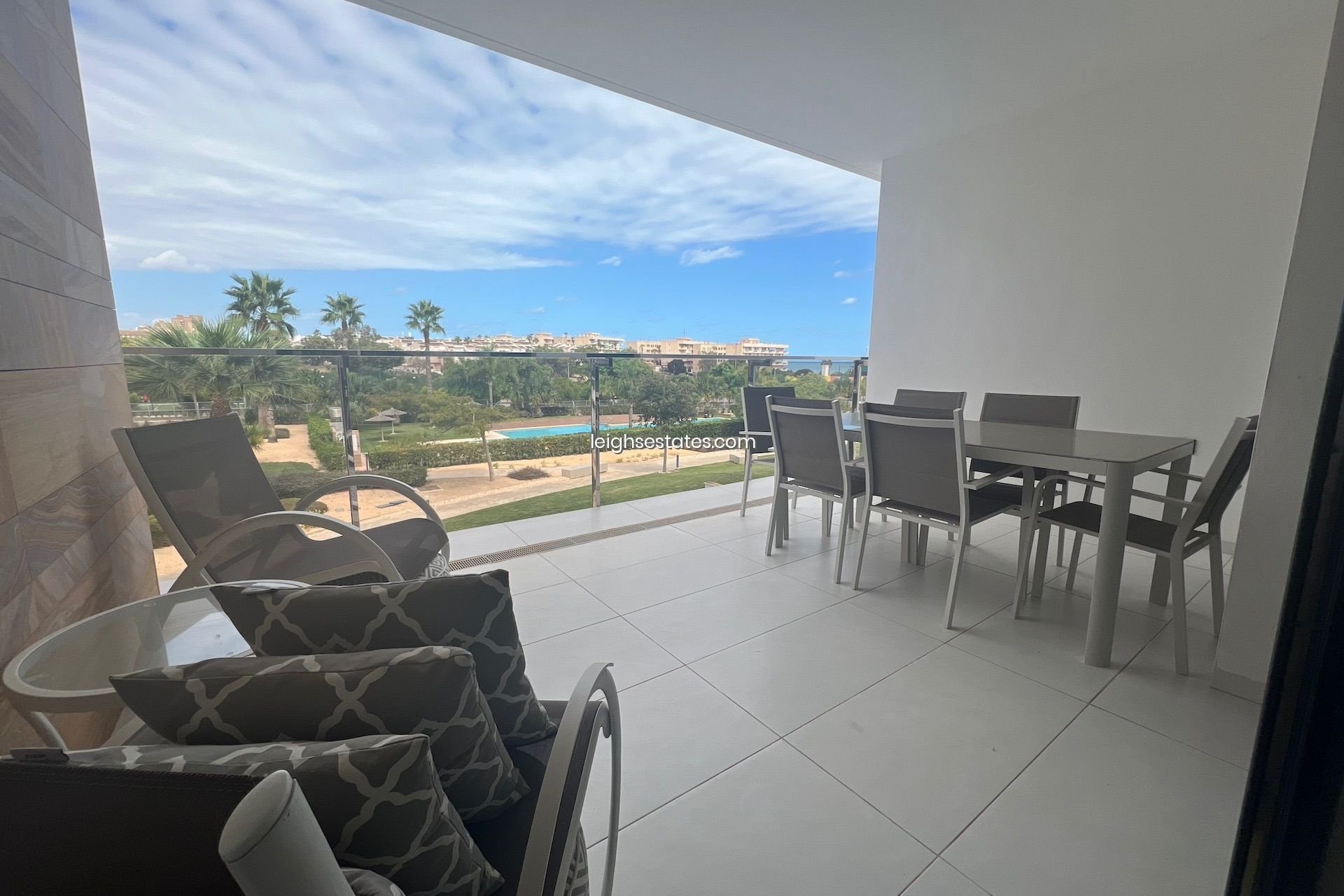 Reventa - Apartamento / piso -
Mil Palmeras