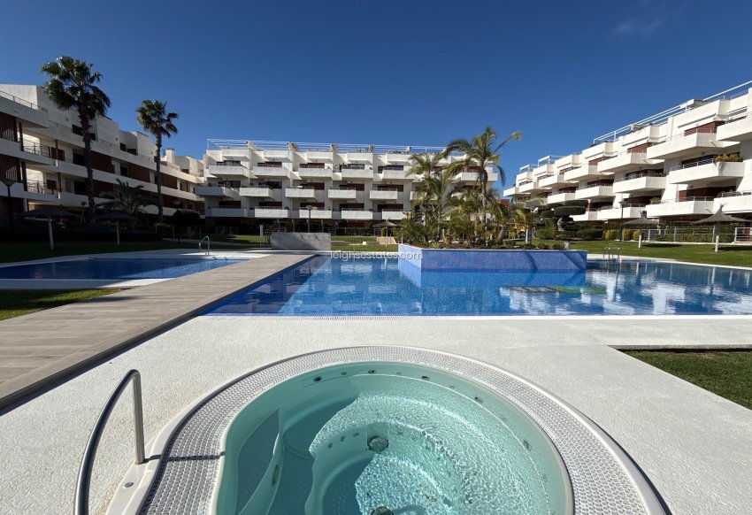 Reventa - Apartamento / piso -
Orihuela Costa - Lomas de Cabo Roig