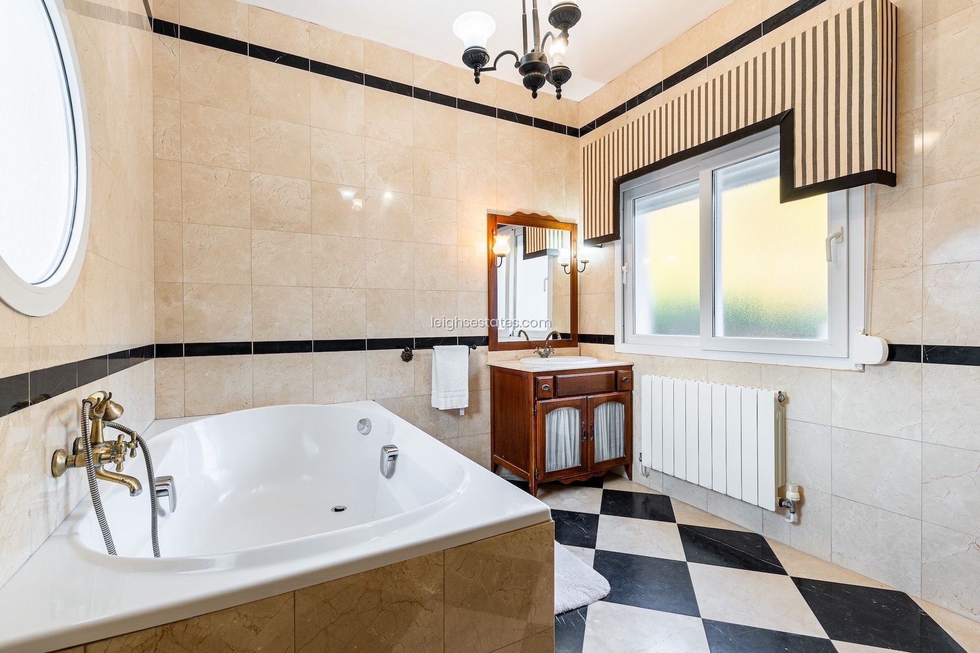 Reventa - Villa -
Dehesa de Campoamor