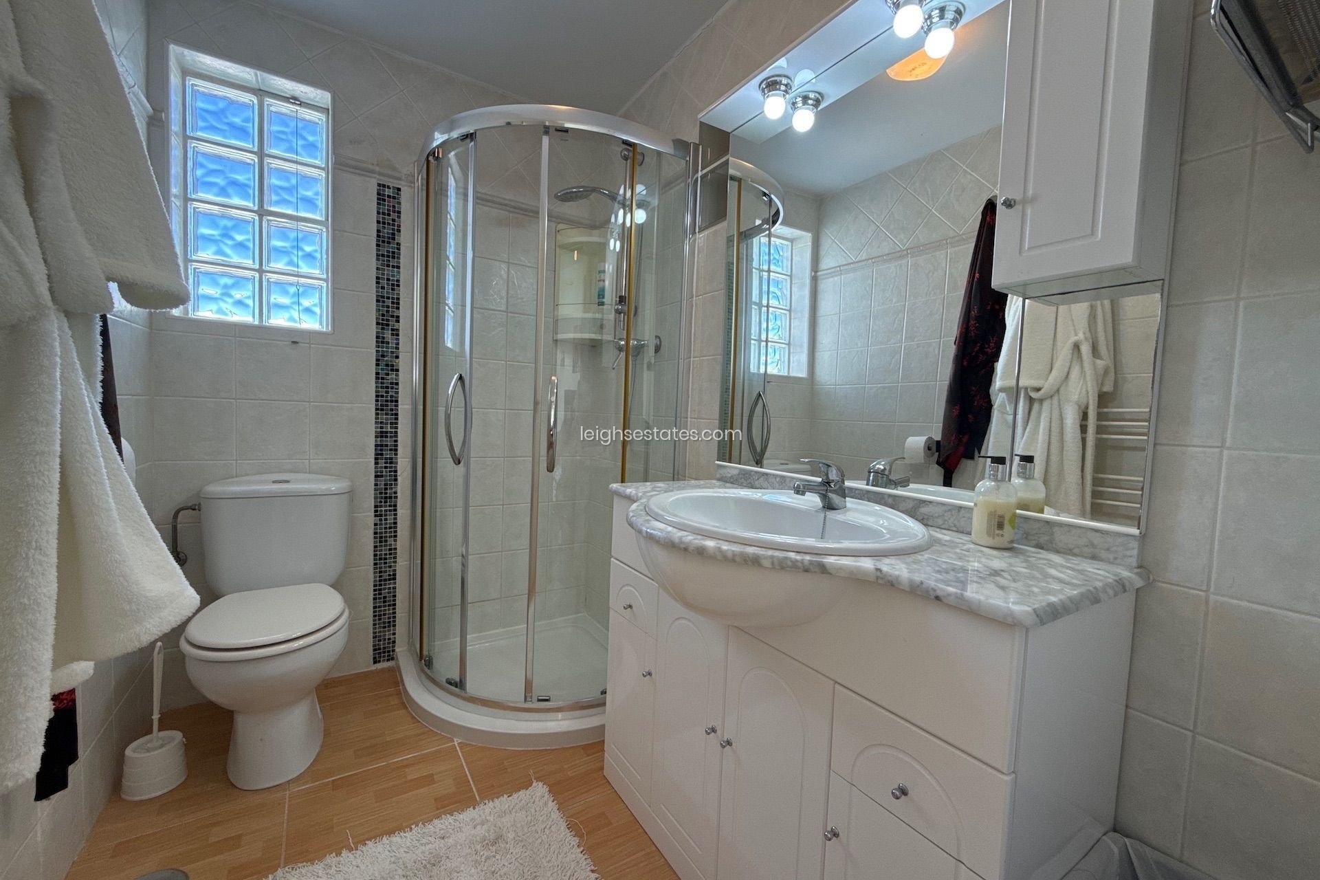 Reventa - Villa -
Mil Palmeras