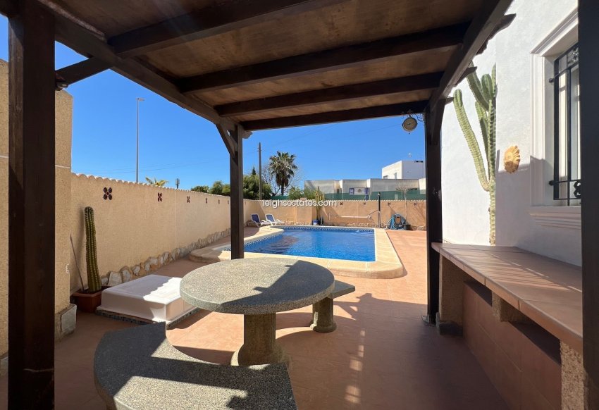 Reventa - Villa -
Orihuela Costa - Lomas de Cabo Roig