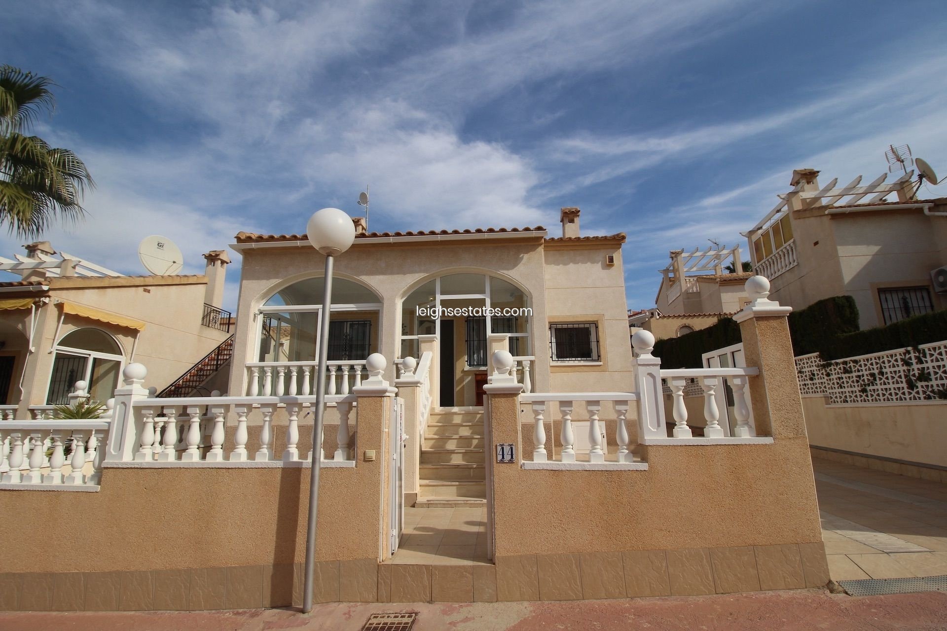 Reventa - Villa -
Orihuela Costa - Los Altos