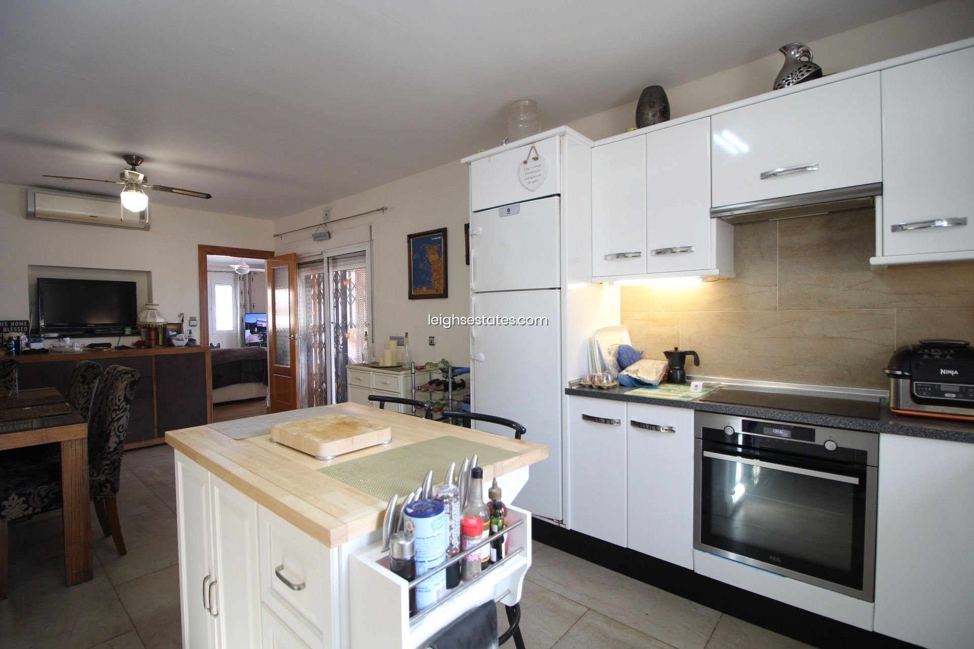 Reventa - Villa -
Torrevieja - Los Balcones