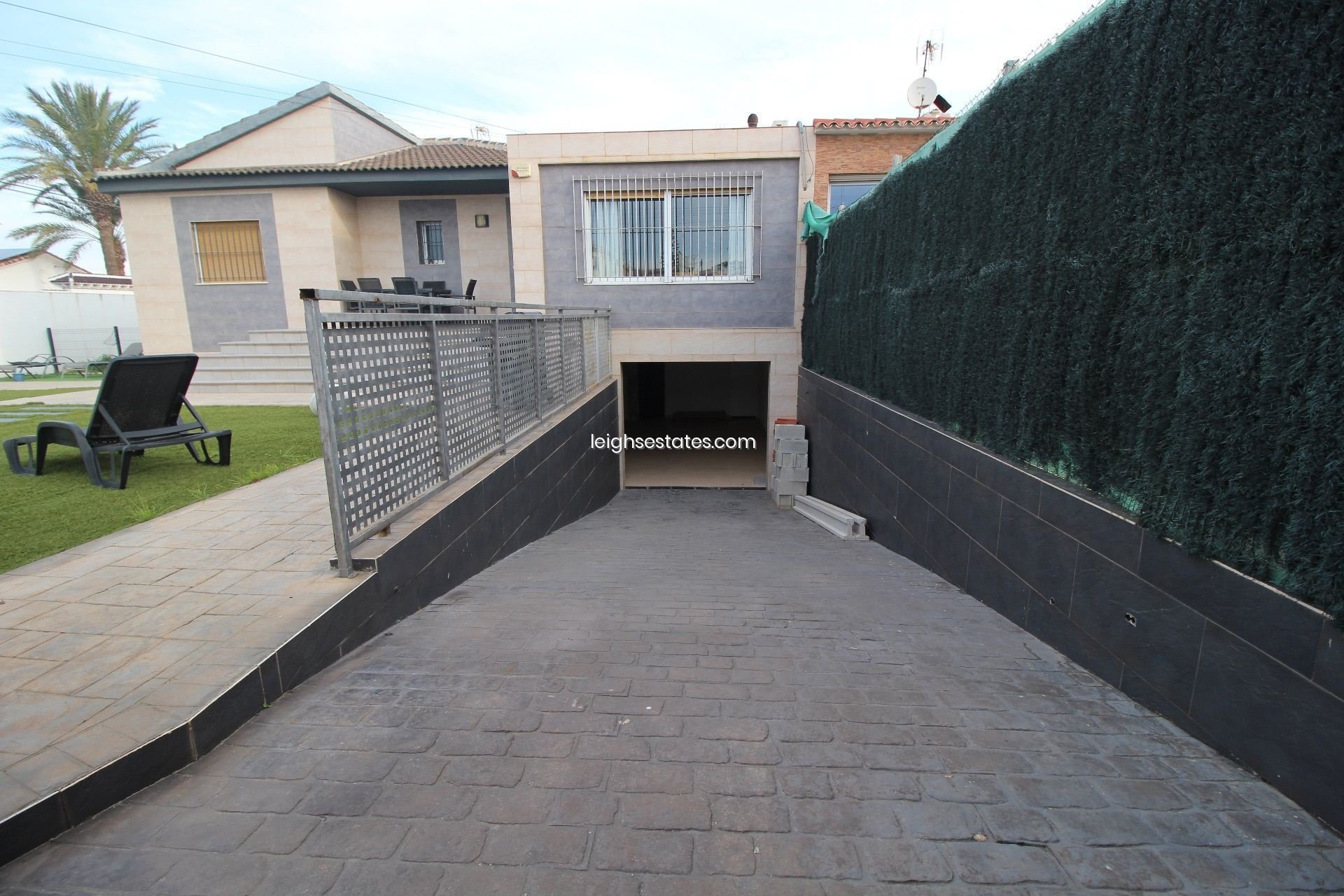 Reventa - Villa -
Torrevieja - Los Balcones