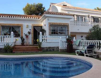 Villa - Resale - El Pinar de Campoverde -
                El Pinar de Campoverde