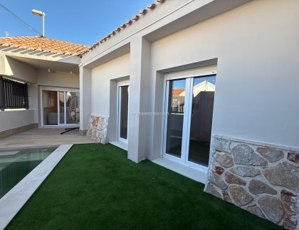 Villa - Resale - Santiago de la Ribera -
                Santiago de la Ribera