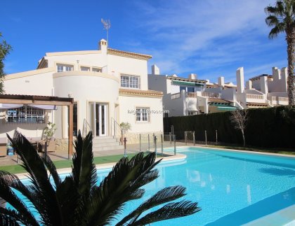 Villa - Revente - Villamartin -
                Las Ramblas Golf