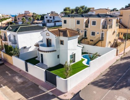 Villa - Revente - Villamartin -
                Villamartin