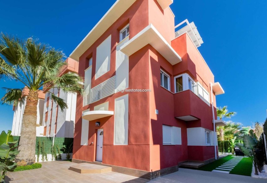 Wiederverkauf - Villa -
Orihuela Costa - Lomas de Cabo Roig