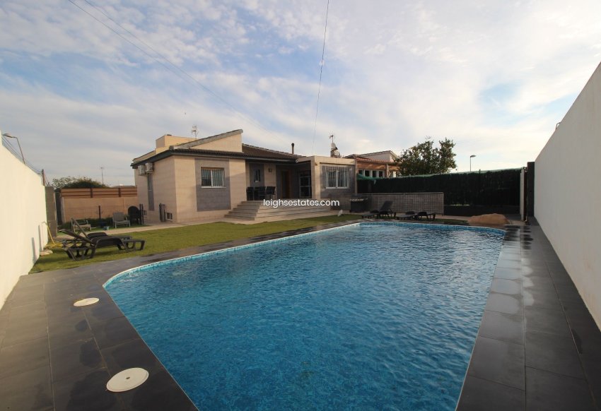 Wiederverkauf - Villa -
Torrevieja - Los Balcones