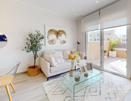 Neue Gebäude - Stadthaus -
Pilar de la Horadada