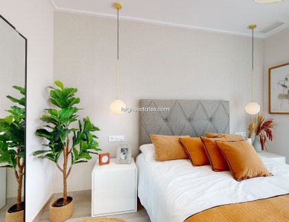 Neue Gebäude - Stadthaus -
Pilar de la Horadada