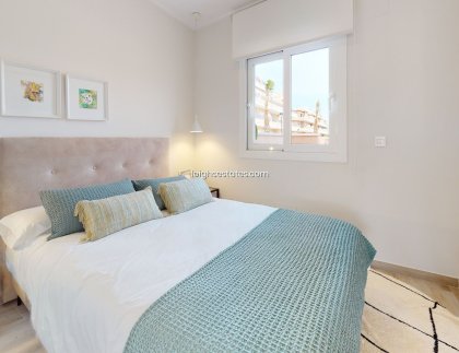 Neue Gebäude - Stadthaus -
Pilar de la Horadada